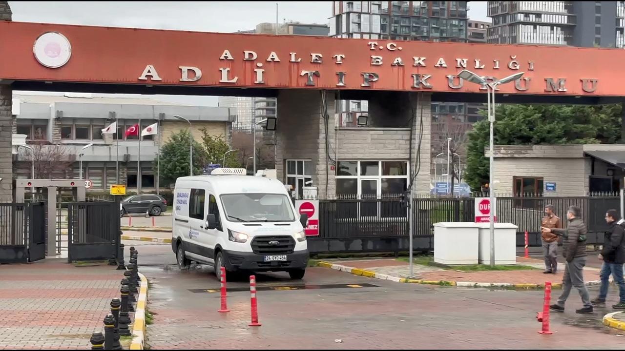 İstanbul'da İETT Otobüsü 11 Yaşındaki Çocuğa Çarptı