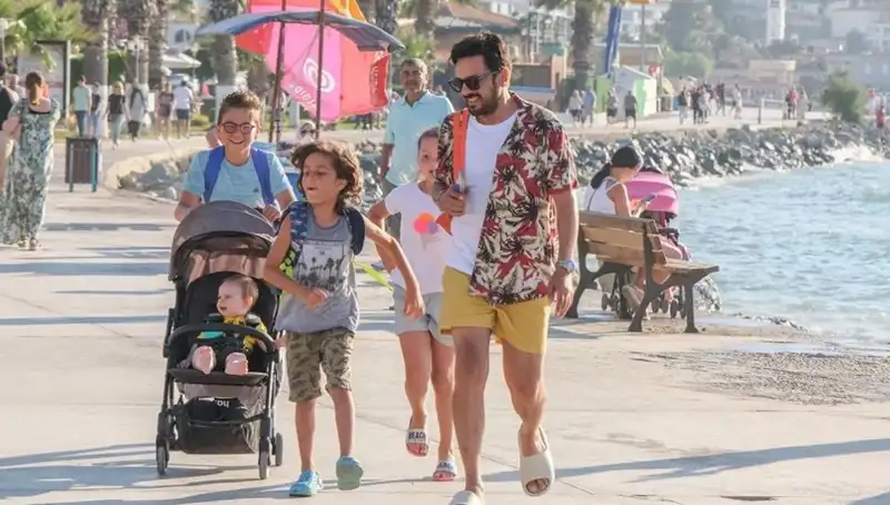 "Ne Olacak Halim" Filmi: Göz Alıcı Oyuncular ve Büyüleyici Konu ile Geliyor!