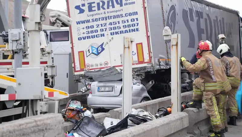 Bayram Tatilinde Trafikte Yaşanan 72 Ölüm, Ülkeyi Üzüntüye Boğdu