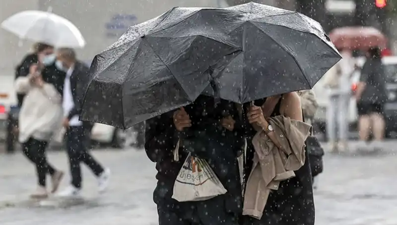 İstanbullular için Uyarı: Kış Soğukları ve Sürekli Yağış Geliyor!