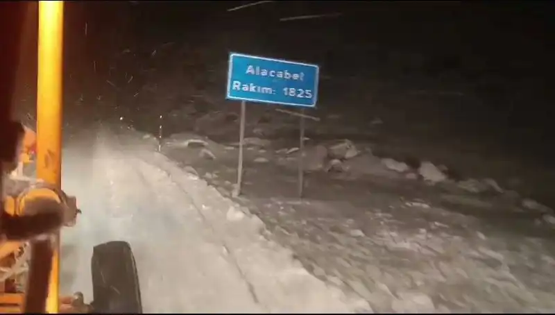 Antalya'da Nisan Ayında Yaşanan Beklenmedik Kar Yağışı