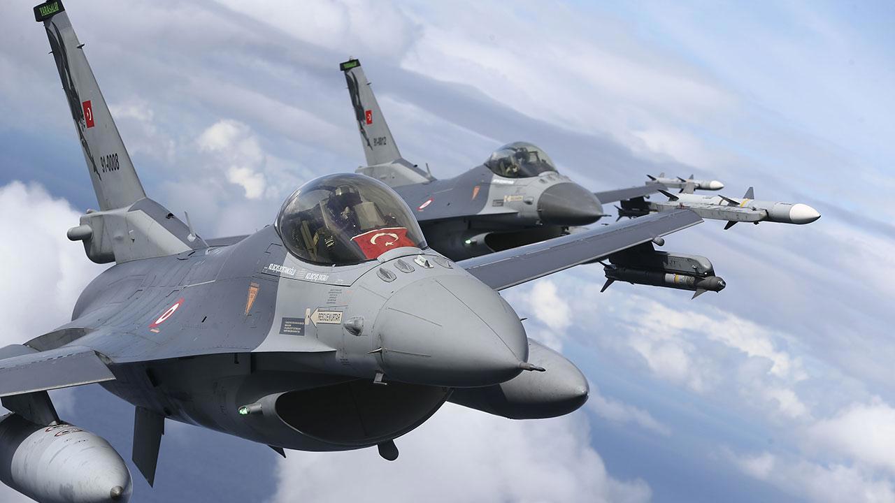 Irak'ın kuzeyinde teröristlerle çatışma: 10 terörist etkisiz hale getirildi