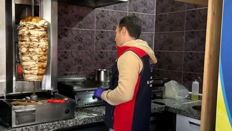 Tavuk Döner İncelemesi: İşletmelere Baskınlar Neden Artıyor?