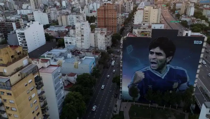 Maradona’nın Ölümü: Sağlık Çalışanları İhmalle Suçlanıyor