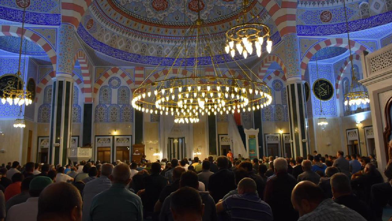 Regaib Kandili coşkusu bu akşam yaşanacak
