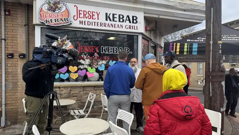 Türkiye'de Bir Aile Yeşil Kart İçin Başvururken Trumpzede Oldu!