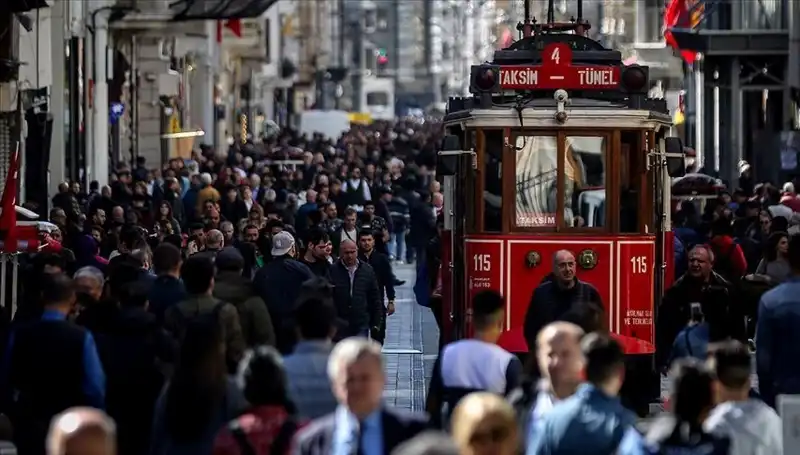 Türkiye'nin Nüfusu Rekor Seviyeye Ulaştı: Yeni Veriler Ne Anlatıyor?