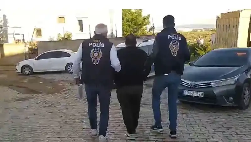 Balıkesir'de Çarpıcı Dolandırıcılık Operasyonu: 4 Kişi Tutuklandı