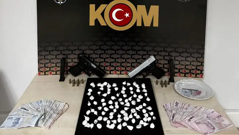 Çeşme'de Eve Yapılan Silahlı Saldırıda 3 Kişi Gözaltına Alındı