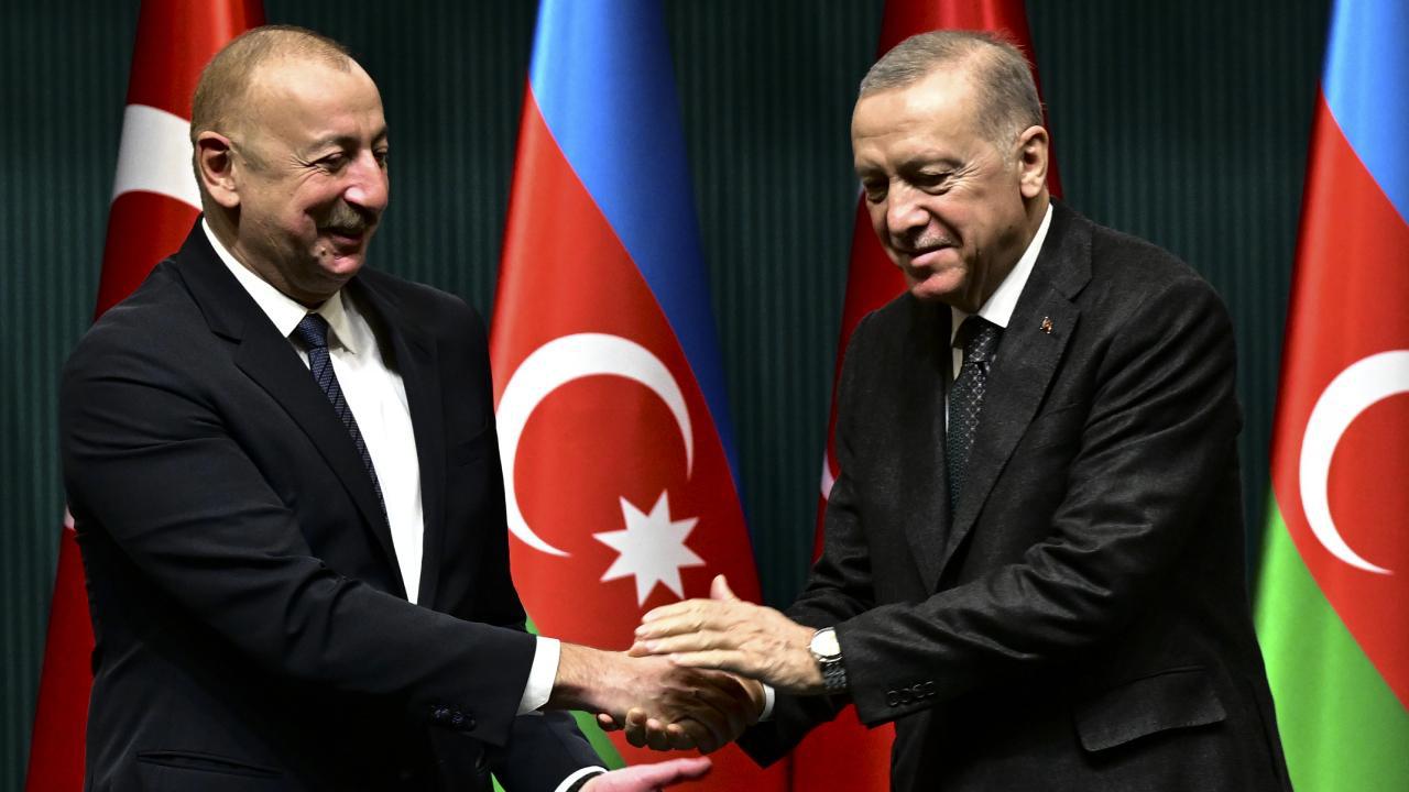 İlham Aliyev: Türkmenistan'ın çıkarına olanlar bizim de çıkarımızadır
