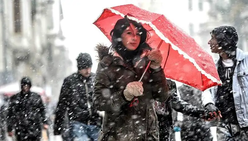 İstanbul’da Buz Gibi Soğuklar Kapıda: 20 Derece Aniden Düşecek!