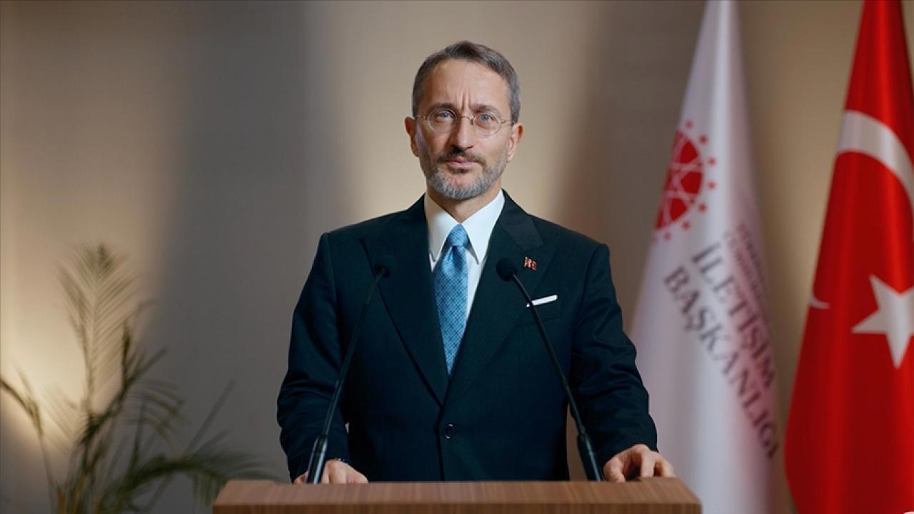 Fahrettin Altun'dan Gazetecilere Destek