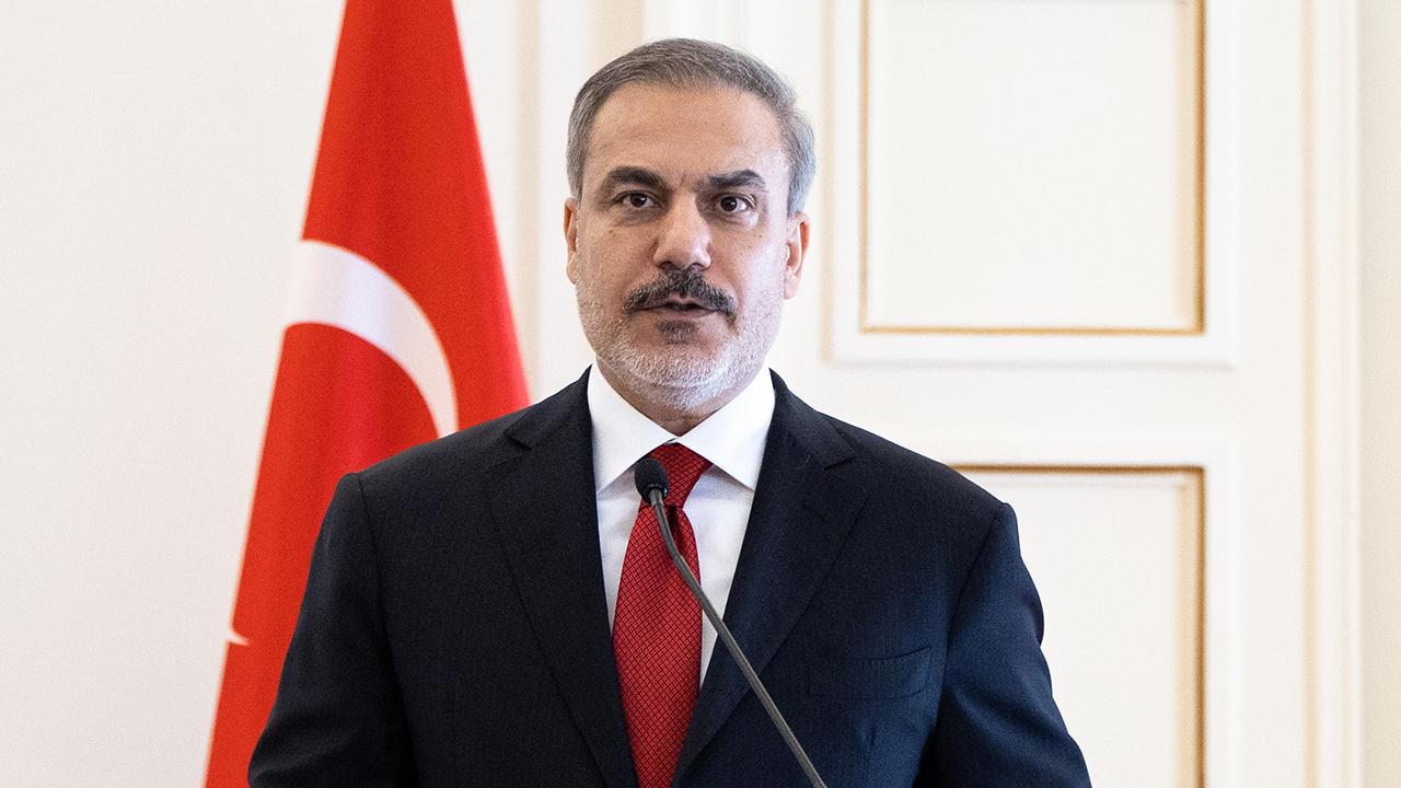 Bakan Fidan: YPG, Suriye'de Terör Örgütü Olarak Bulunuyor