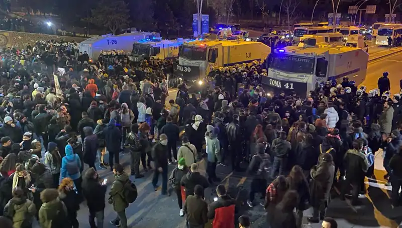 İmamoğlu Eylemi: Öğrenciler Diploma İptali ve Gözaltılara Karşı Sokaklarda