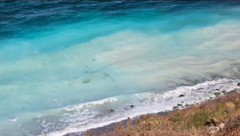 Beyaz Tehlike: Şlam Atığı Deniz Kıyısında 2 Kilometreyi Kapladı!