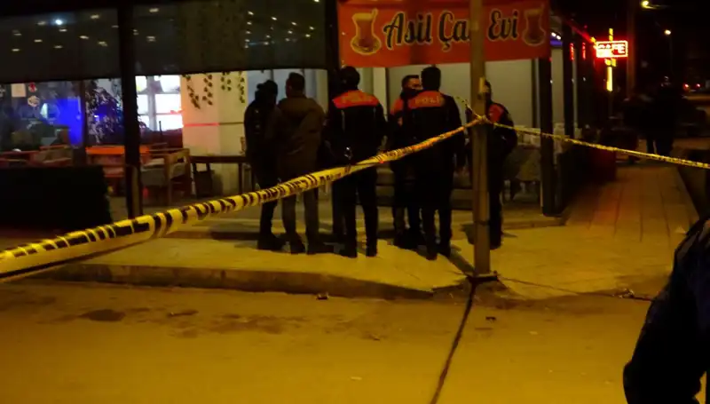 Kahvehane Kavgasında Kan Aktı: 1 Ölü, 4 Yaralı!