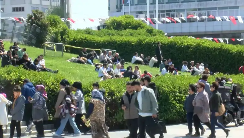 Taksim'de Artan Deprem Yoğunluğu Ne Anlama Geliyor?