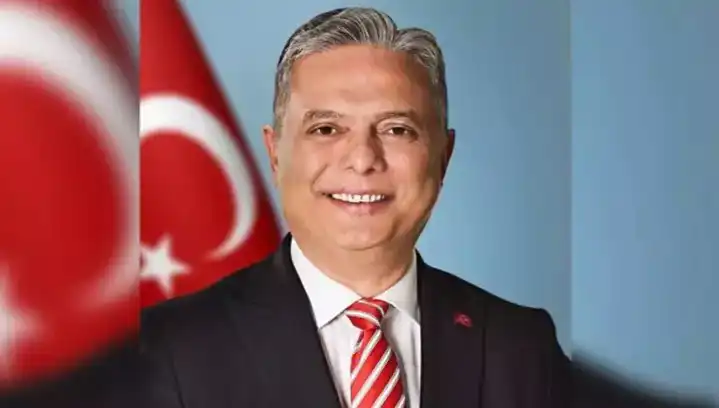 CHP'nin Yeni Yüzü: Ümit Uysal ve Siyasi Yolculuğu