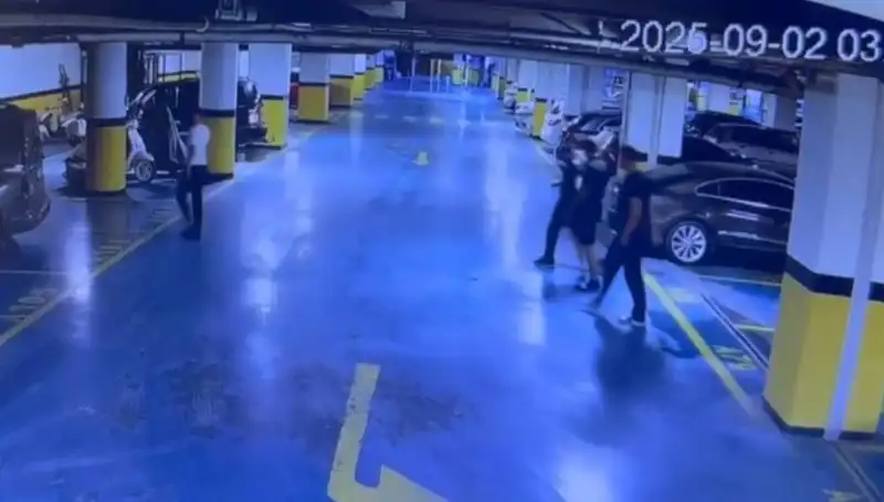 İzmir'de Tekstilci İş Adamı Kaçırıldı: Fidye İsteyerek İzini Bağcılar’da Buldular