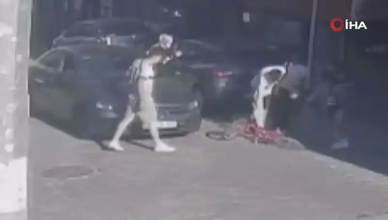 10 Yaşındaki Çocuğa Akran Zorbalığı: Bisikletini Vermedi Diye Tekme Tokat Dayak Yedi