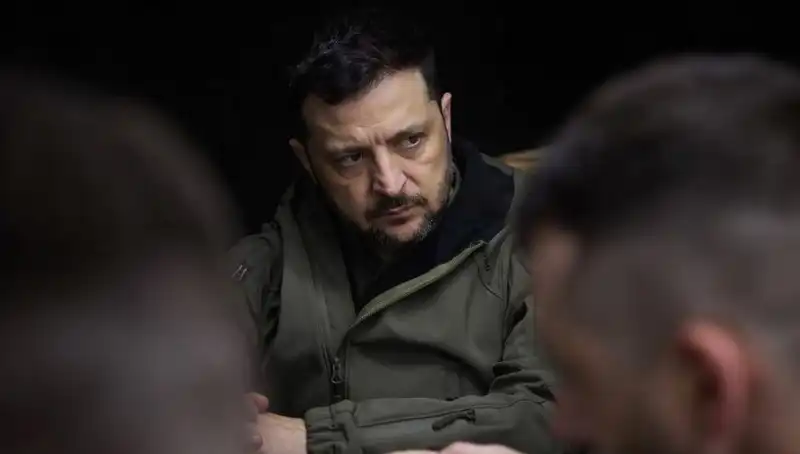 Ukrayna Lideri Zelenski: Rusya Kuzey Kore Yapımı Füze Kullanıyor!