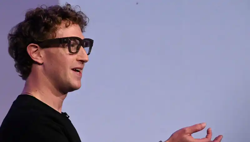 Meta'nın Yeni Gözlüğü: Yapay Zeka Destekli Geleceğe Merhaba!