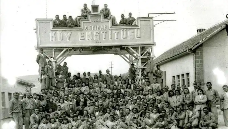 17 Nisan: Türkiye’nin Eğitim Tarihinde Dönüm Noktası Olmuş Bir Gün