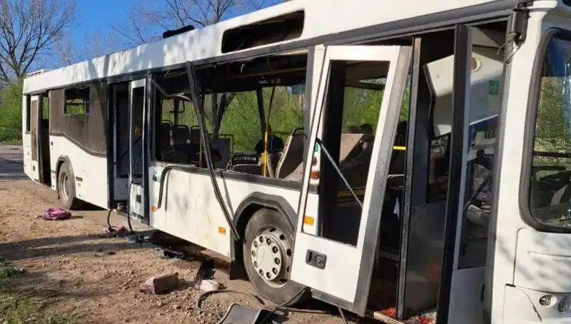 Rusya'nın İşçi Otobüsüne Saldırısı: 9 Kişi Hayatını Kaybetti