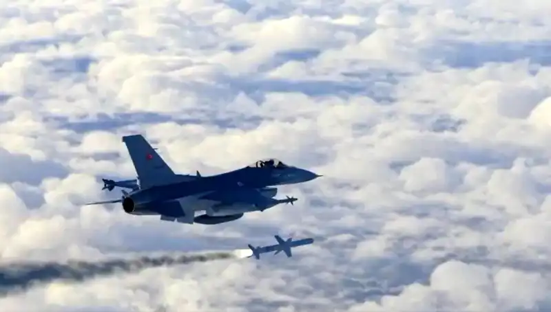 F-16 EDPOD: Kritik Testlerden Geçerek Hava Kuvvetleri’ne Güç Katacak