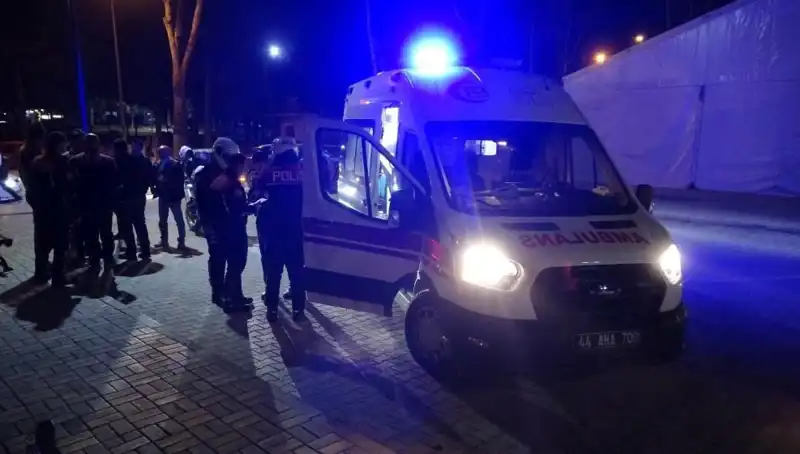 Parkta Silahlı Kavga: İki Grup Arasında Neler Yaşandı?